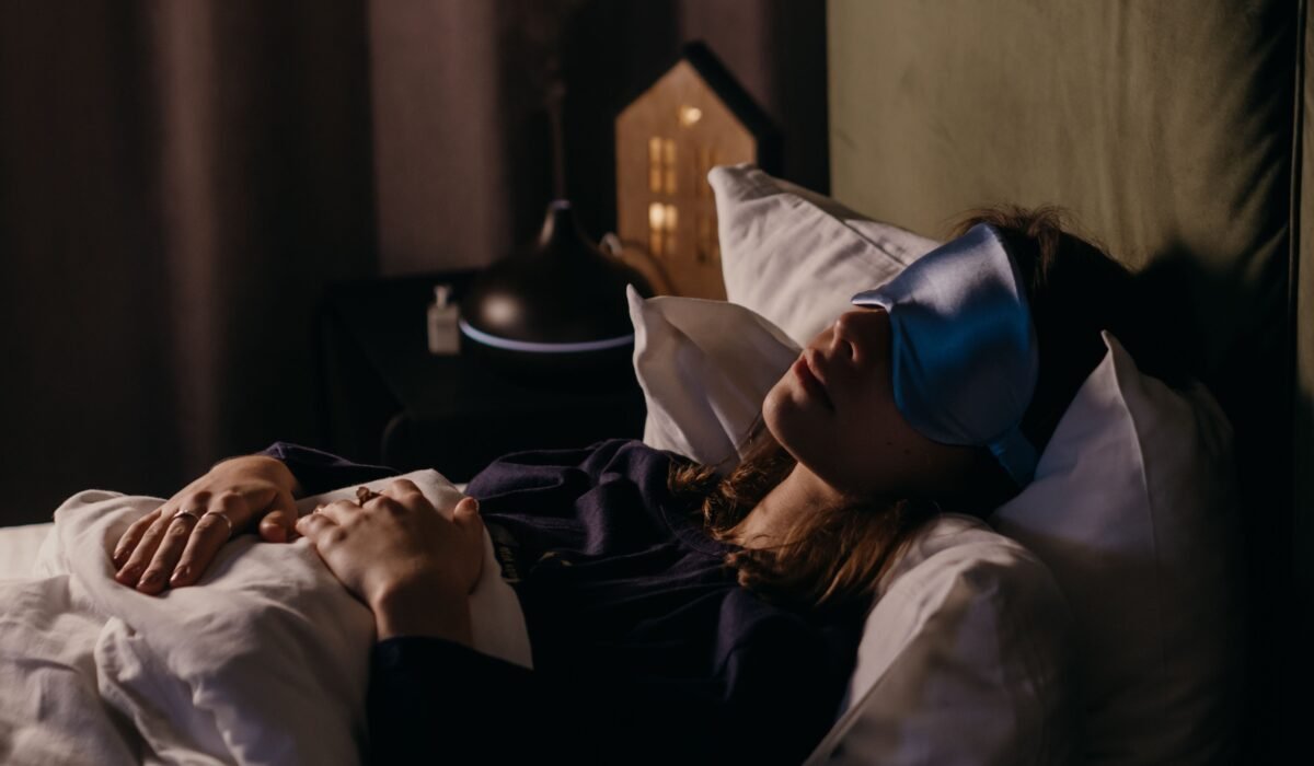 Build a Healthy Evening Routine — Build a Healthy Evening Routine: Tailor Your Night for Wellness — Photo by Polina ⠀ on Pexels