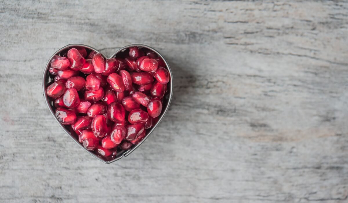 Natural Cholesterol Reduction Tips — Natural Cholesterol Reduction Tips: Your Guide to a Healthy Heart — Photo by Jessica Lewis 🦋 thepaintedsquare on Pexels
